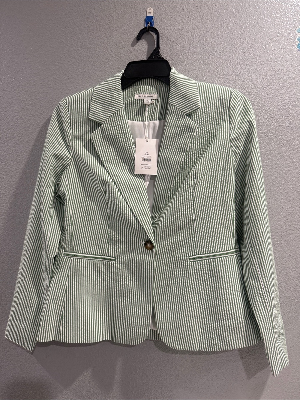Women’s free assembly Mint and White Striped Seersucker Blazer